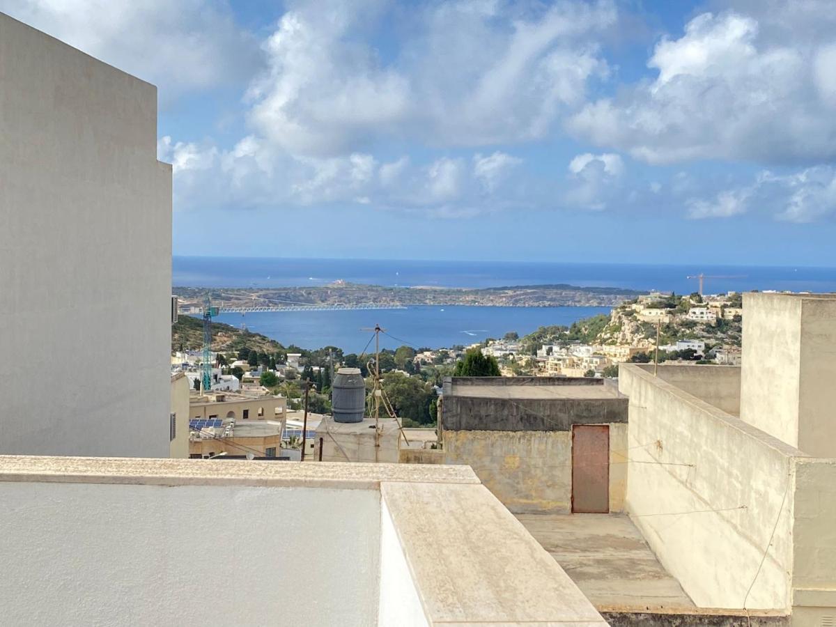 Penthouse "Maltese Scent" Leilighet Mellieħa Eksteriør bilde